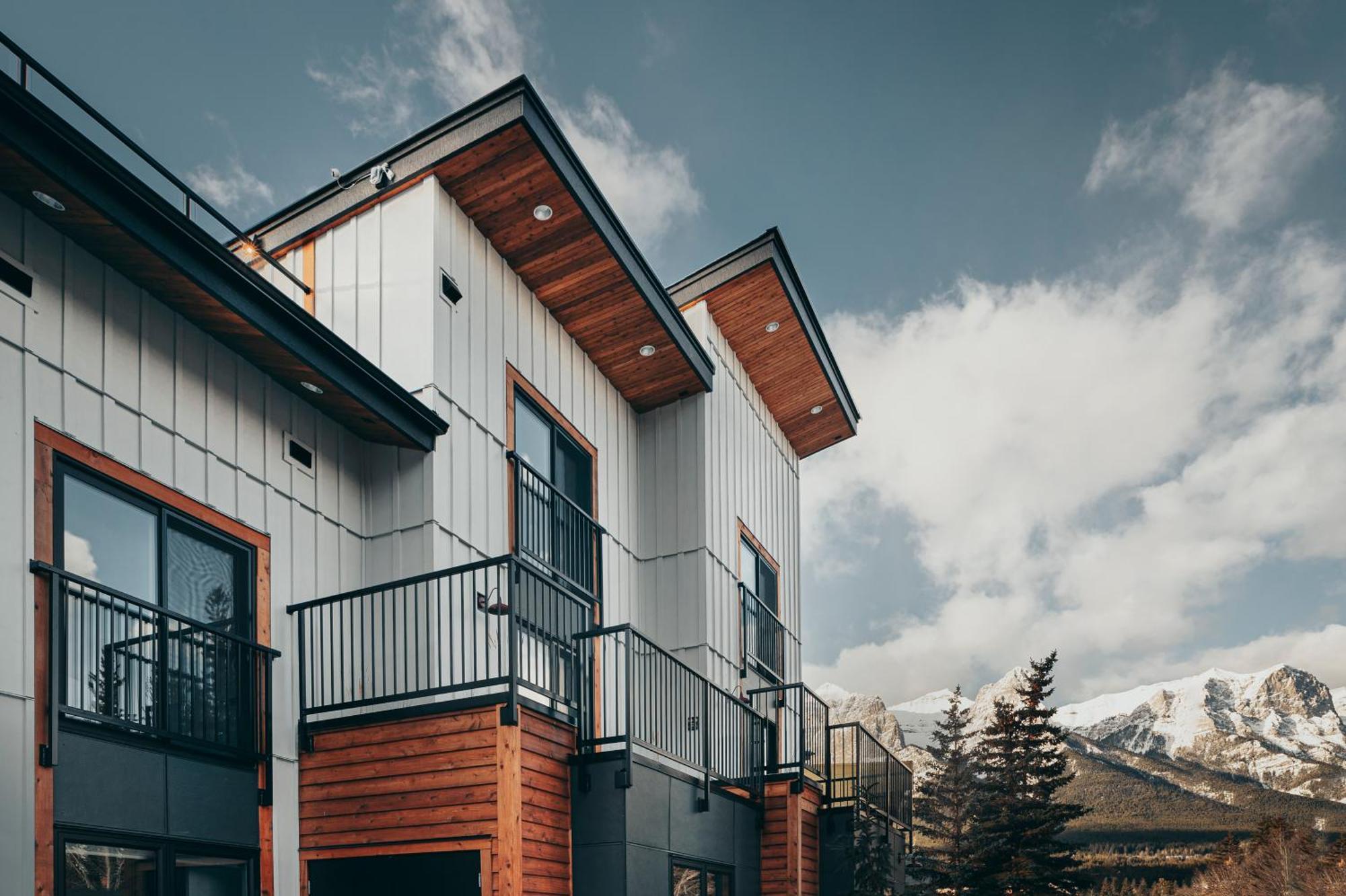 Basecamp Suites Canmore Exterior foto